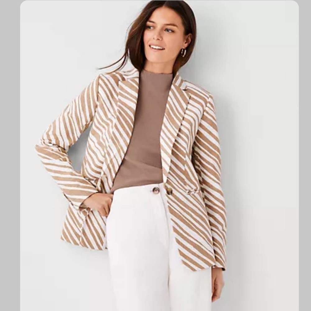 NWT Zebra, Animal print Ann Taylor size 14 blazer